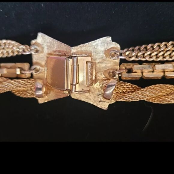 Vintage Vendome Gold Tone Necklace Signed - Picture 3 of 5